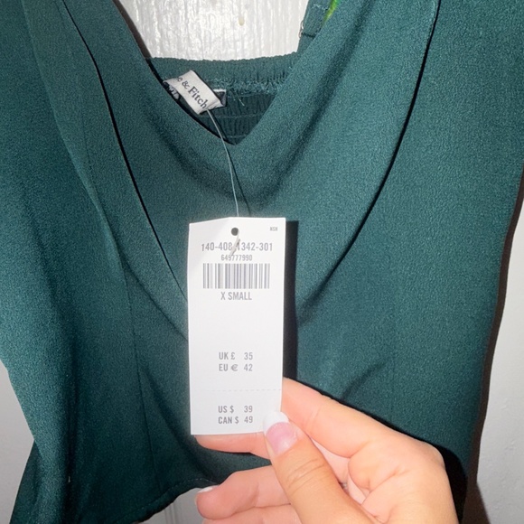 Abercrombie going out tank! - Picture 3 of 3